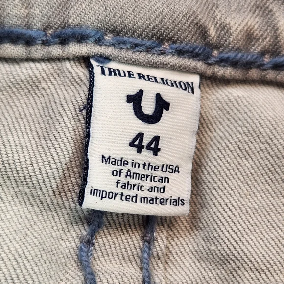 True Religion NWOT Light Gray Jeans Cut Off Shorts with Blue Accents 12'inseam - Picture 12 of 13